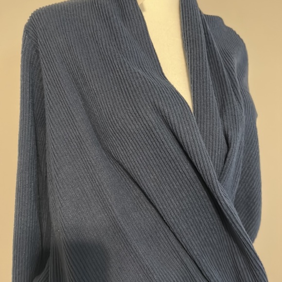 Melloday XS Dusty Blue Cross Sweater - Picture 2 of 6